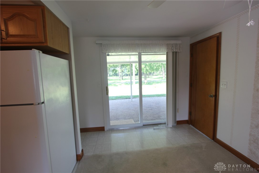 6529 Harshmanville Road Huber Heights, OH 45424 - Photo 20 of 45