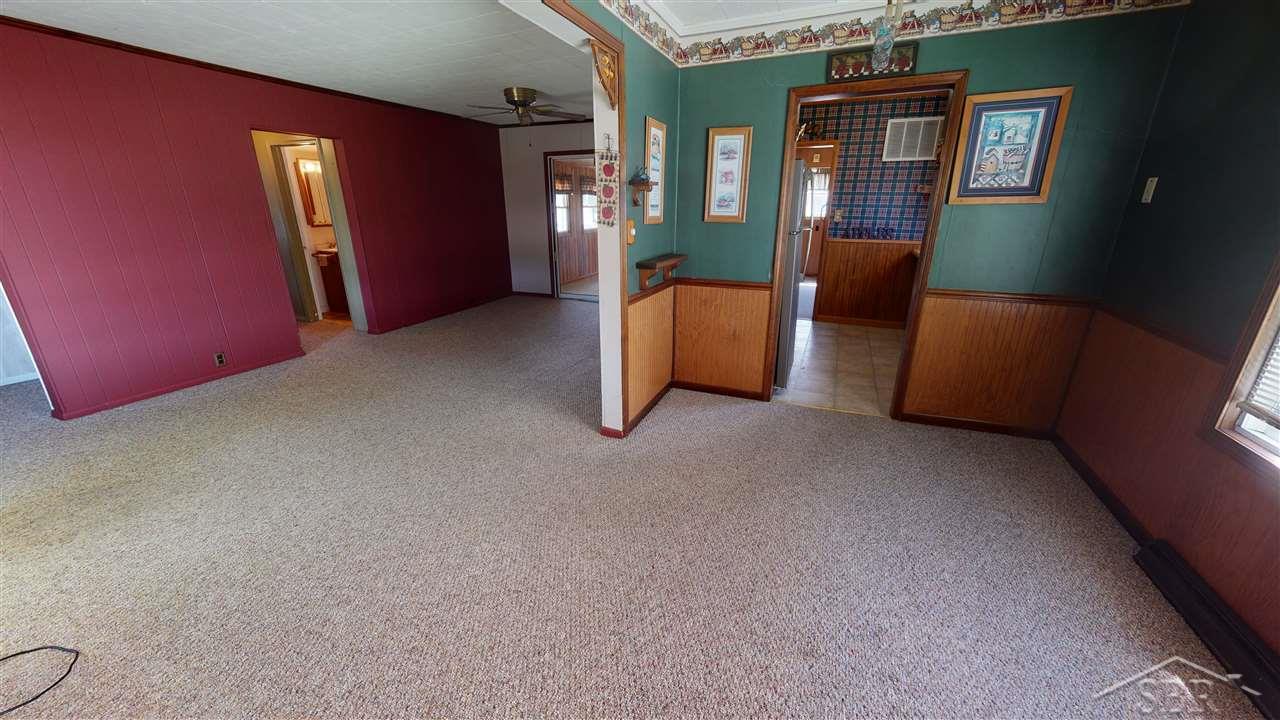 3895 East Road Saginaw, MI 48601 - Photo 10 of 22 50018216-9.JPG