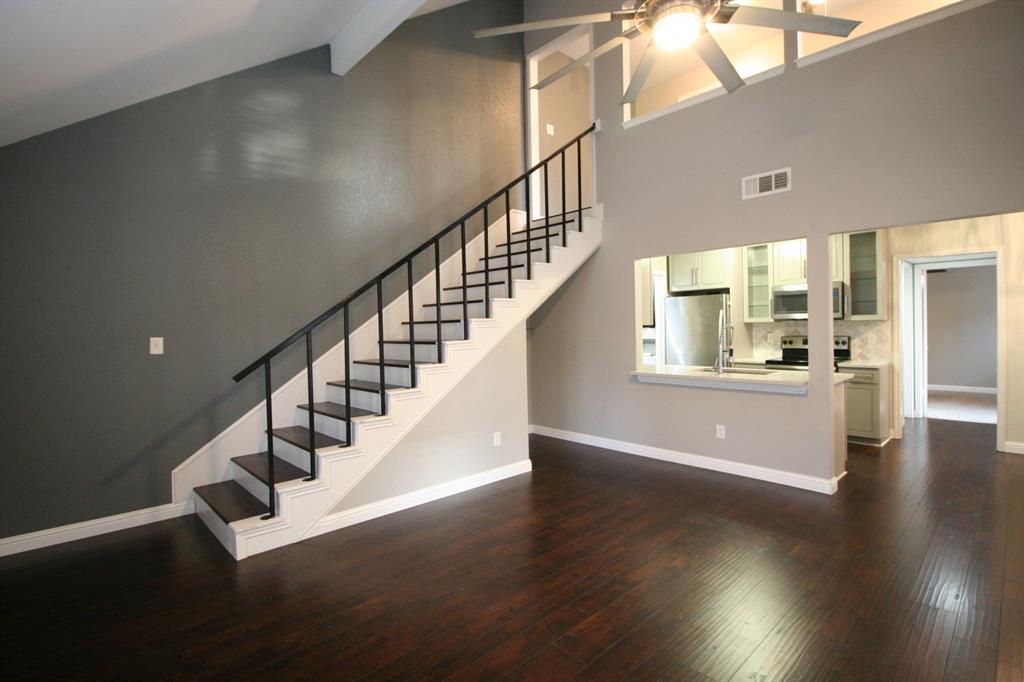 2064 Embassy Way Carrollton, TX 75006 - Photo 4 of 32 Gallery Image 4