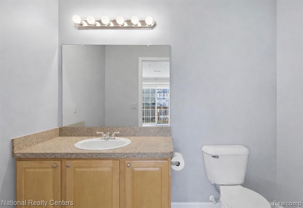16878 Farmington Road Livonia, MI 48154 - Photo 18 of 24