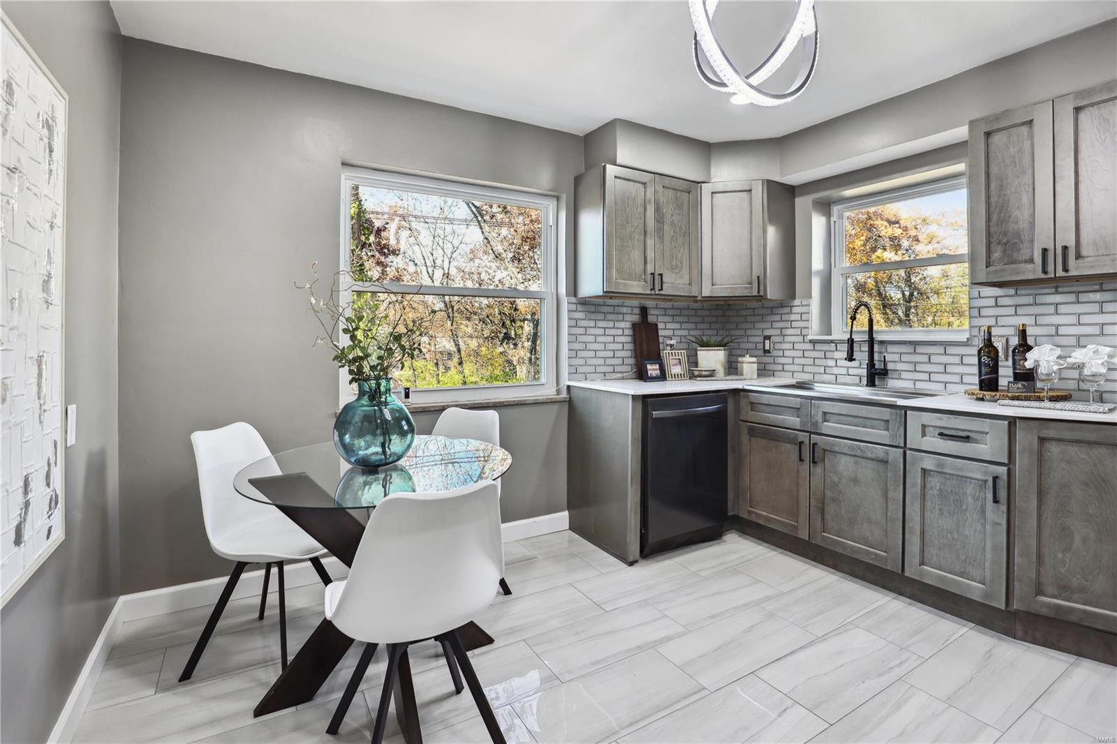 4105 Oreon Avenue St. Louis, MO 63121 - Photo 15 of 24