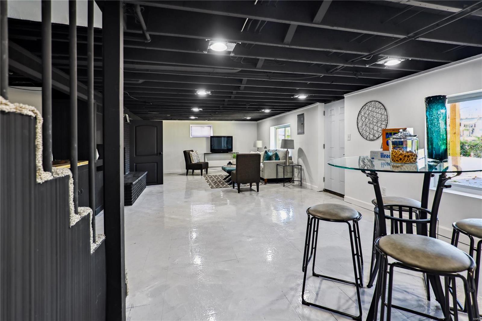 4105 Oreon Avenue St. Louis, MO 63121 - Photo 9 of 24