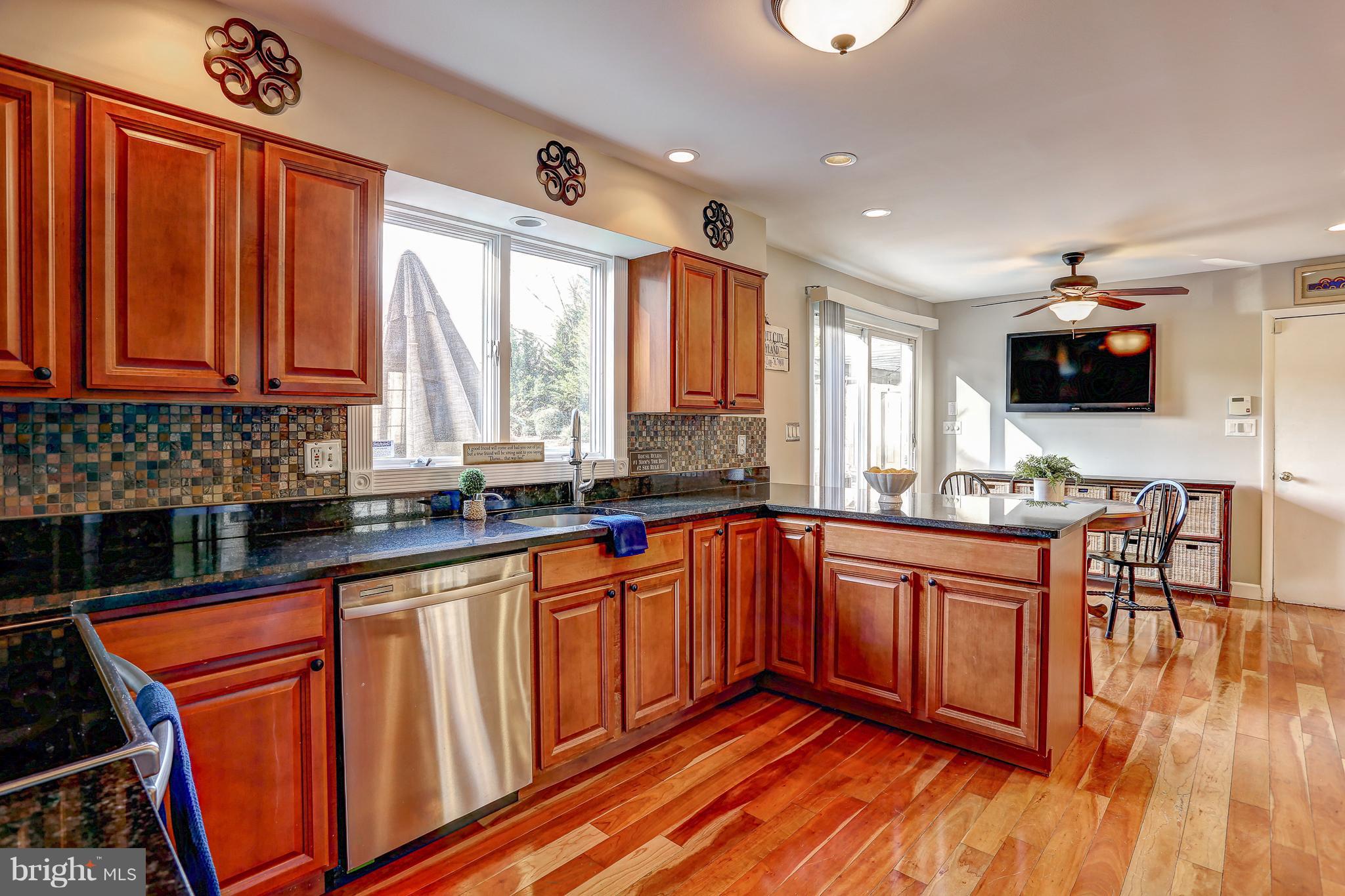 12233 Etchison Road Ellicott City, MD 21042 - Photo 7 of 48 STAINLESS STEEL APPLIANCES