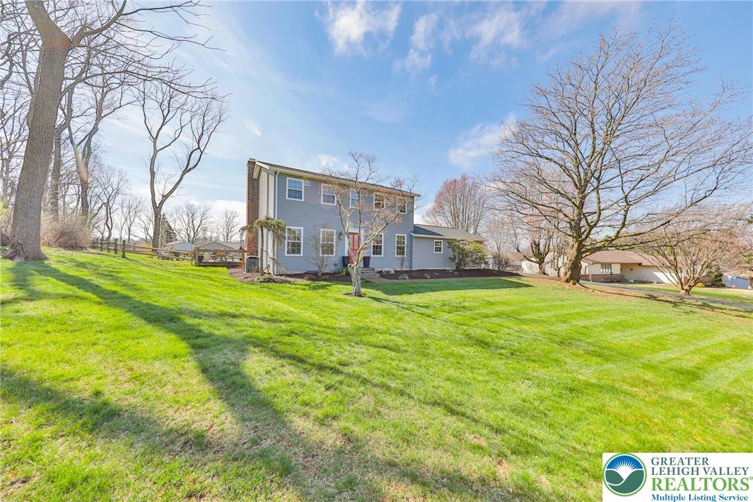 5753 Keith Lane Emmaus, PA 18049 - Photo 3 of 73