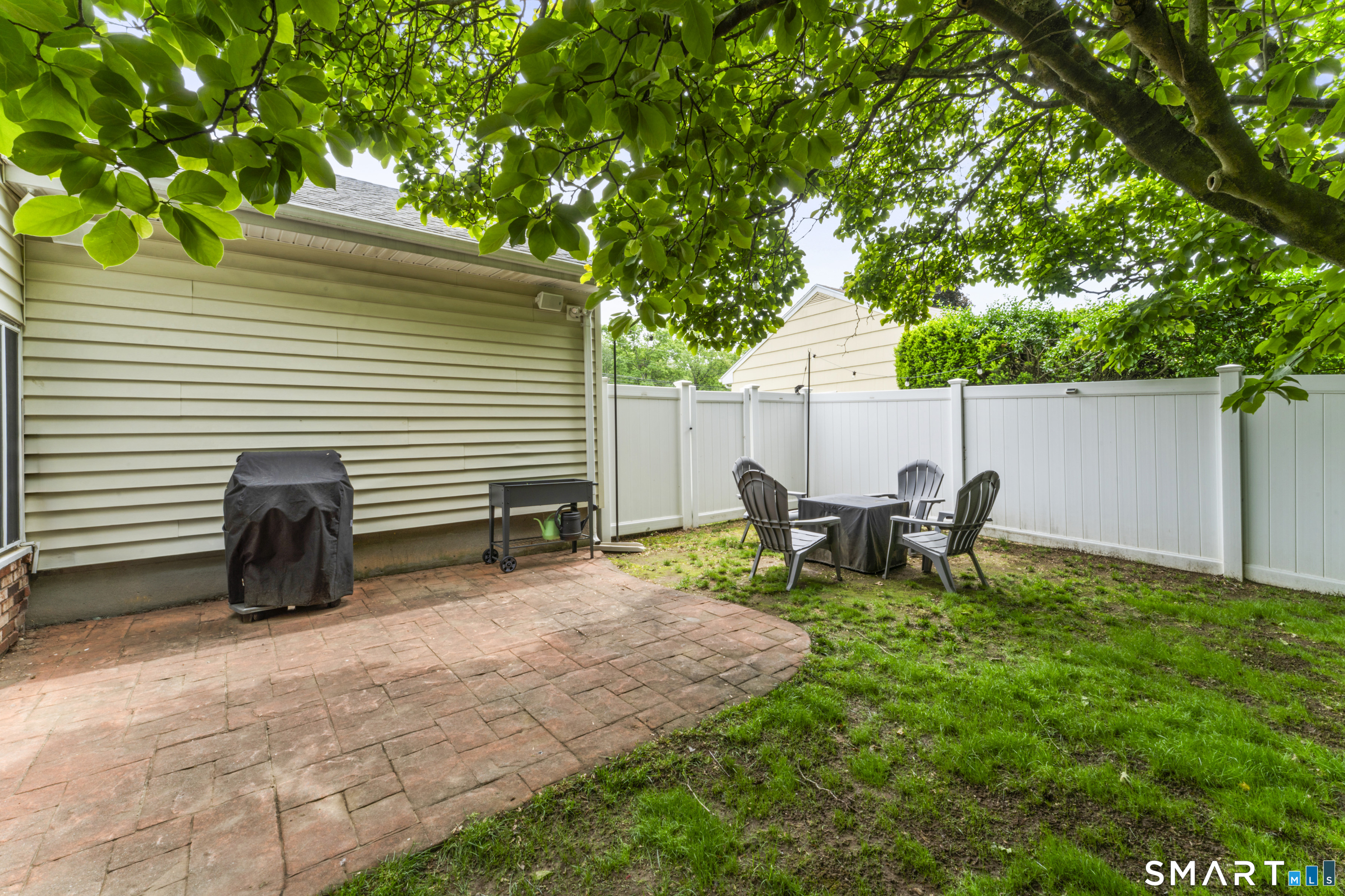 55 Ridgefield Drive Stratford, CT 06614 - Photo 27 of 33