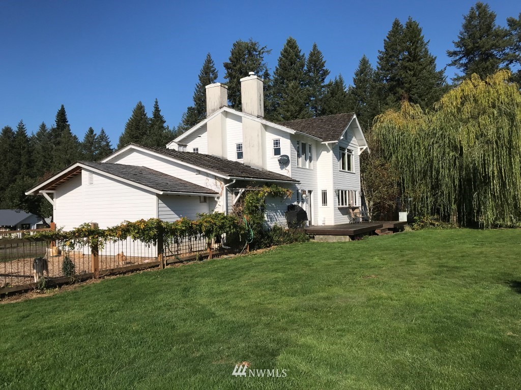 1734 Middle Fork Road Onalaska, WA 98570 - Photo 3 of 24 Gallery Image 3