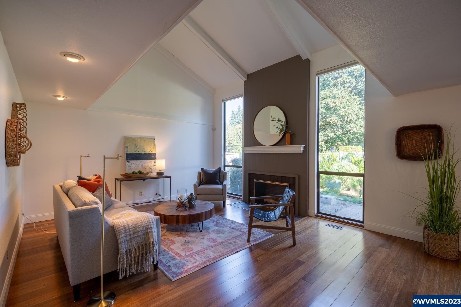 4322 Lone Oak Road Southeast Salem, OR 97302 - Photo 9 of 29 Gallery Image 9