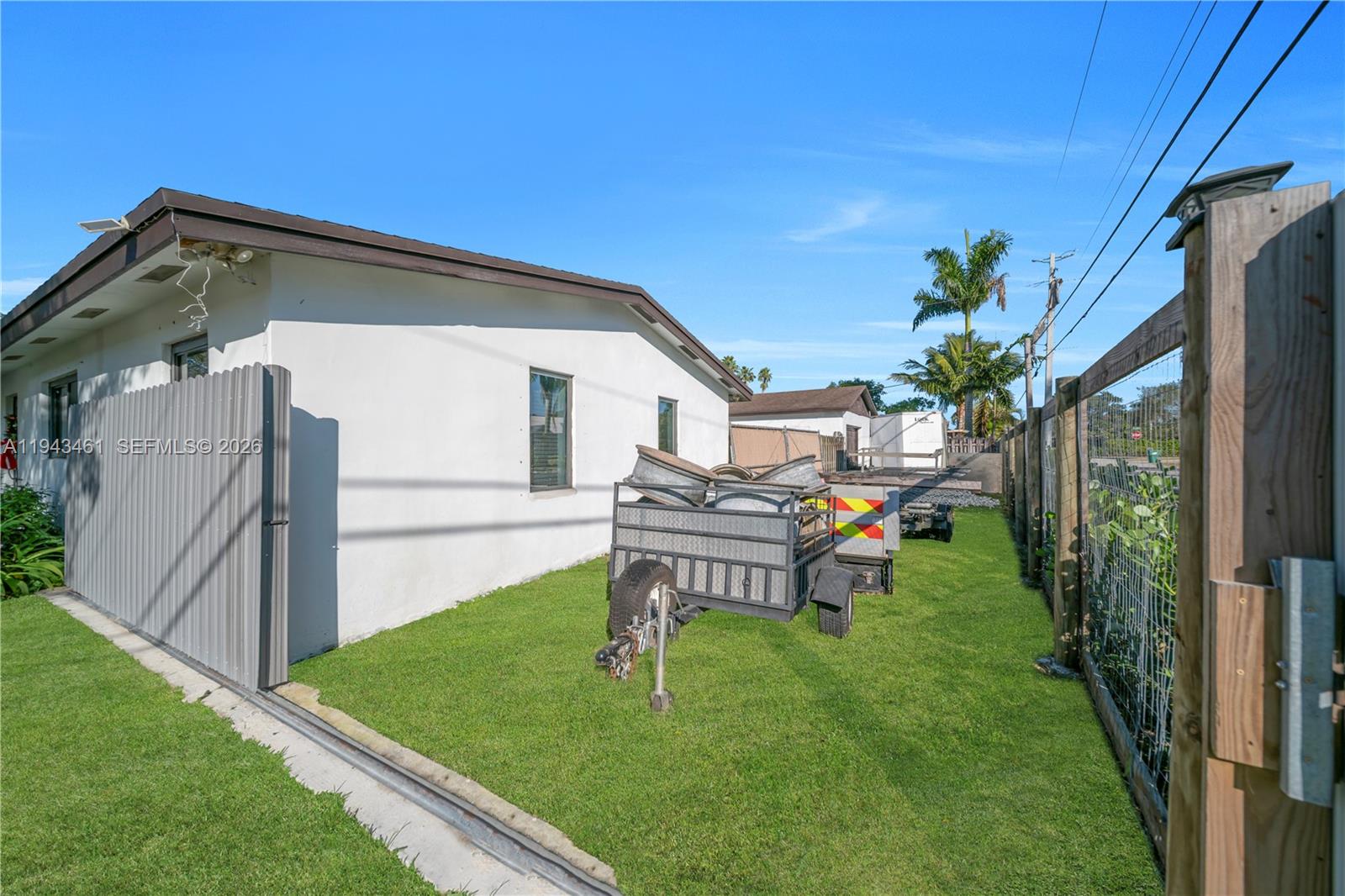 17255 Southwest 299th Street Homestead, FL 33030 - Photo 10 of 47