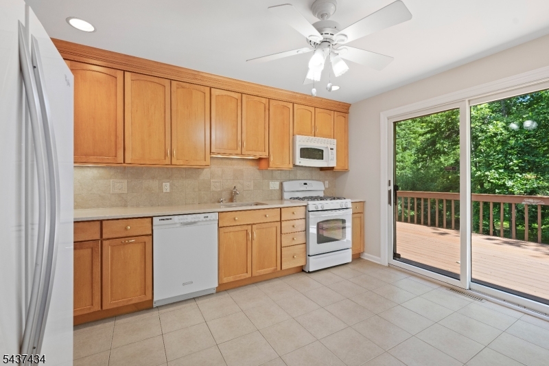 244 Malapardis Road Cedar Knolls, NJ 07927 - Photo 10 of 32