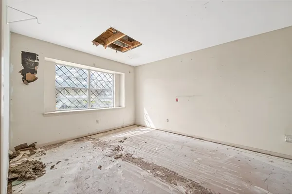 $289,995 | 9606 Pagewood Lane, Houston, TX 77063