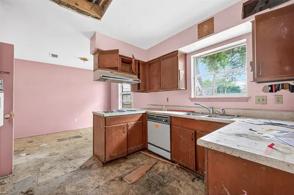 $289,995 | 9606 Pagewood Lane, Houston, TX 77063