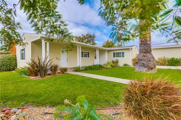 $4,200 | 508 South Ola Vista, San Clemente, CA 92672