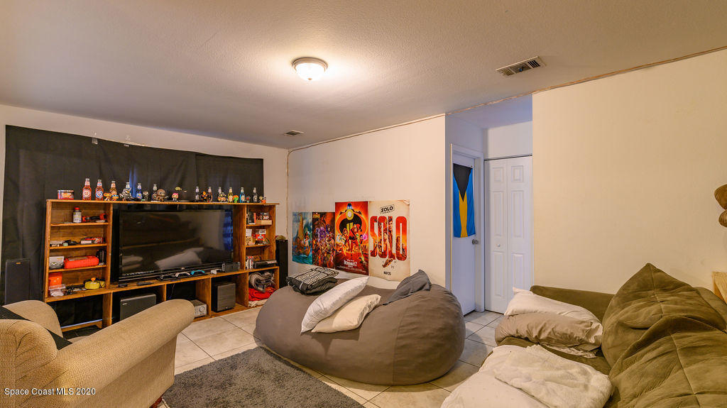 1327 Cherry Hills Road Northeast Palm Bay, FL 32905 - Photo 17 of 22 NZ7_2045