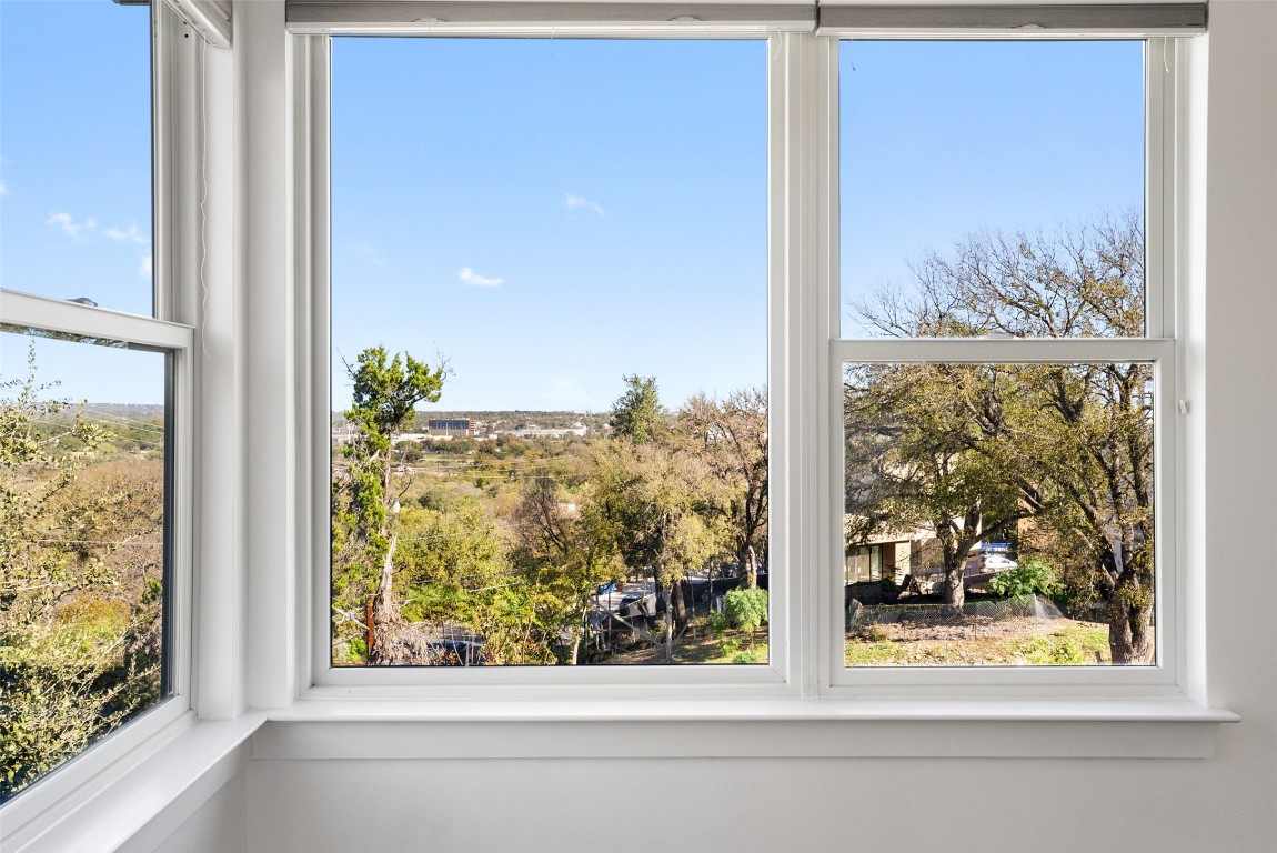 1303 Azie Morton Road, Unit 6 Austin, TX 78704 - Photo 30 of 40 a view of a window