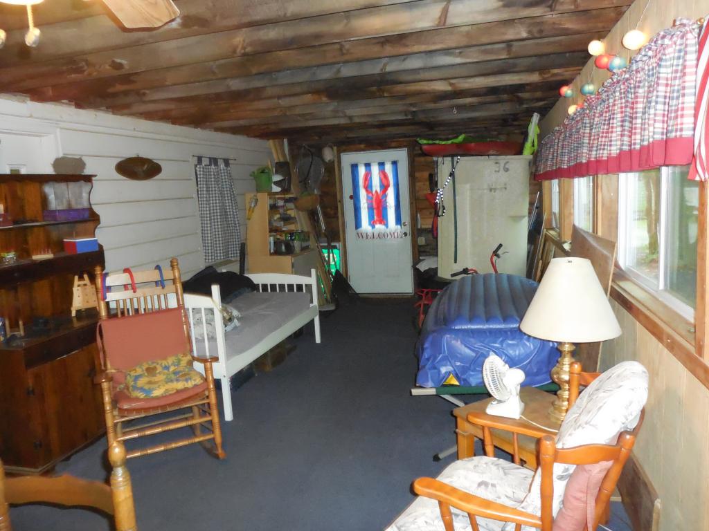 16 Collettes Grove Road Derry, NH 03038 - Photo 7 of 11