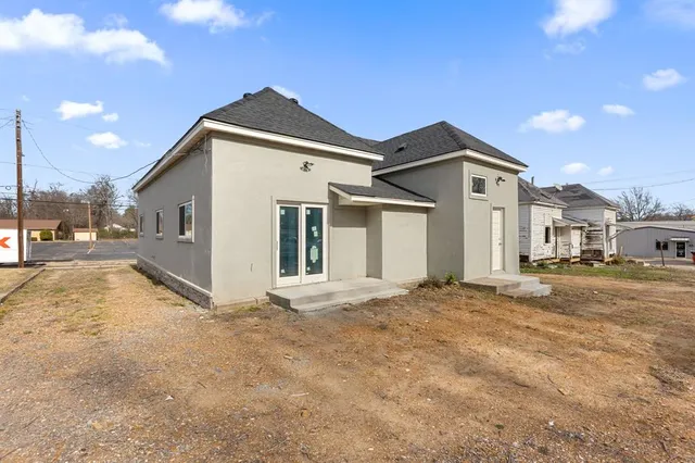 $195,000 | 1237 Bonham Street, Paris, TX 75460