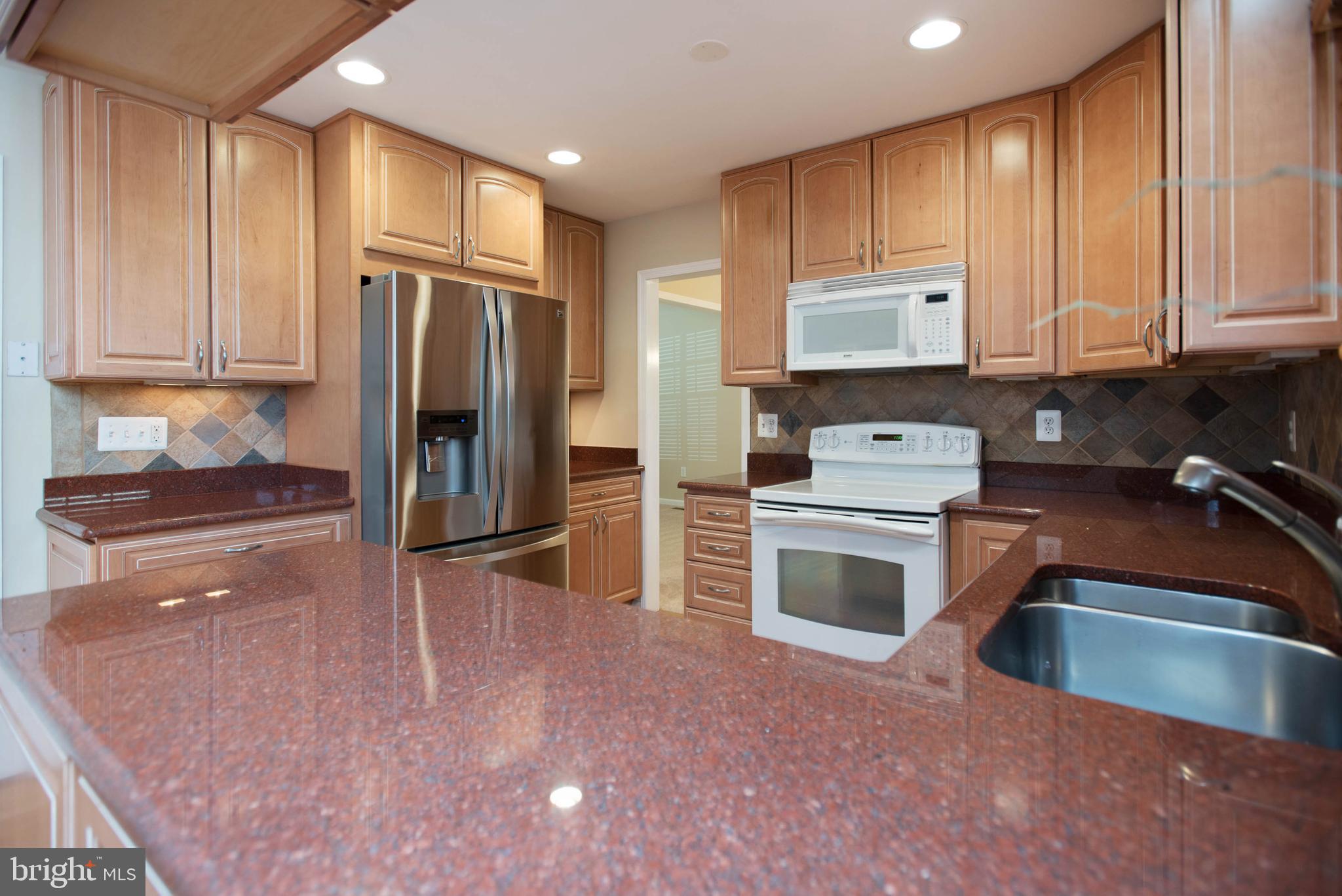 8902 Spur Road Springfield, VA 22153 - Photo 8 of 34 Kitchen