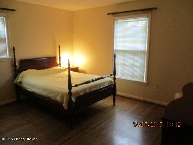 4601 Hedges Road Louisville, KY 40216 - Photo 13 of 21 Bedroom 2