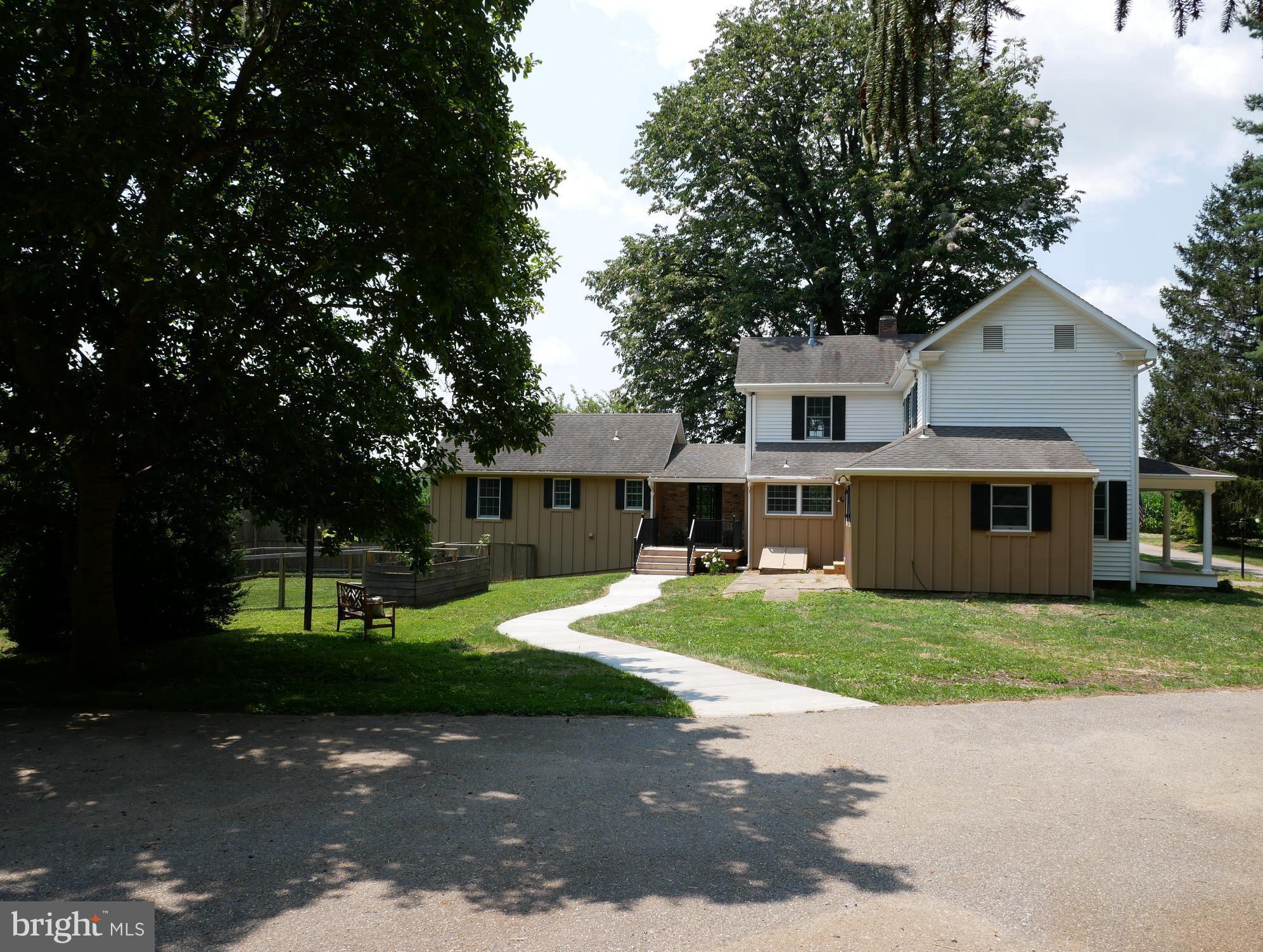 15335 Dover Road Reisterstown, MD 21136 - Photo 49 of 58 A home for all seasons
