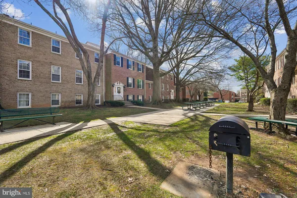 $179,000 | 796 Quince Orchard Boulevard, Unit 201, Gaithersburg, MD 20878