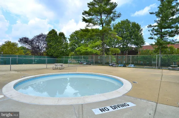 $179,000 | 796 Quince Orchard Boulevard, Unit 201, Gaithersburg, MD 20878