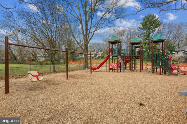 $179,000 | 796 Quince Orchard Boulevard, Unit 201, Gaithersburg, MD 20878