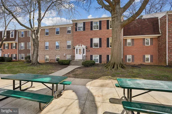 $179,000 | 796 Quince Orchard Boulevard, Unit 201, Gaithersburg, MD 20878