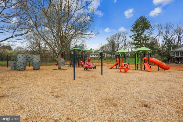 $179,000 | 796 Quince Orchard Boulevard, Unit 201, Gaithersburg, MD 20878