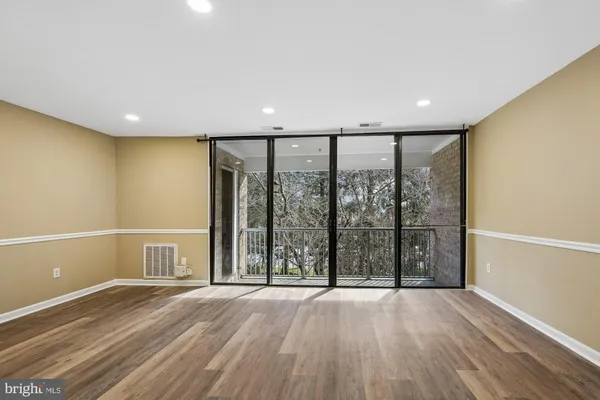 $179,000 | 796 Quince Orchard Boulevard, Unit 201, Gaithersburg, MD 20878