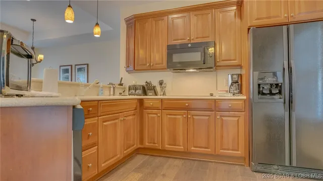 $4,250 | Bldg E-18 Bldg E-18 Via, Unit E18, Sunrise Beach, MO 65079