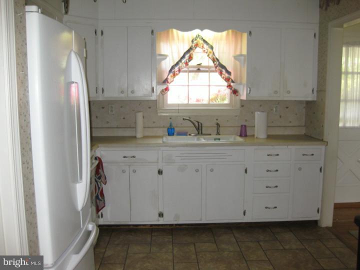 1319 State Road Phoenixville, PA 19460 - Photo 7 of 15 Gallery Image 7