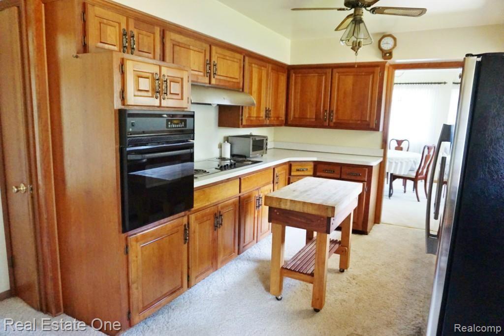 1547 Walton Boulevard Rochester Hills, MI 48309 - Photo 6 of 13