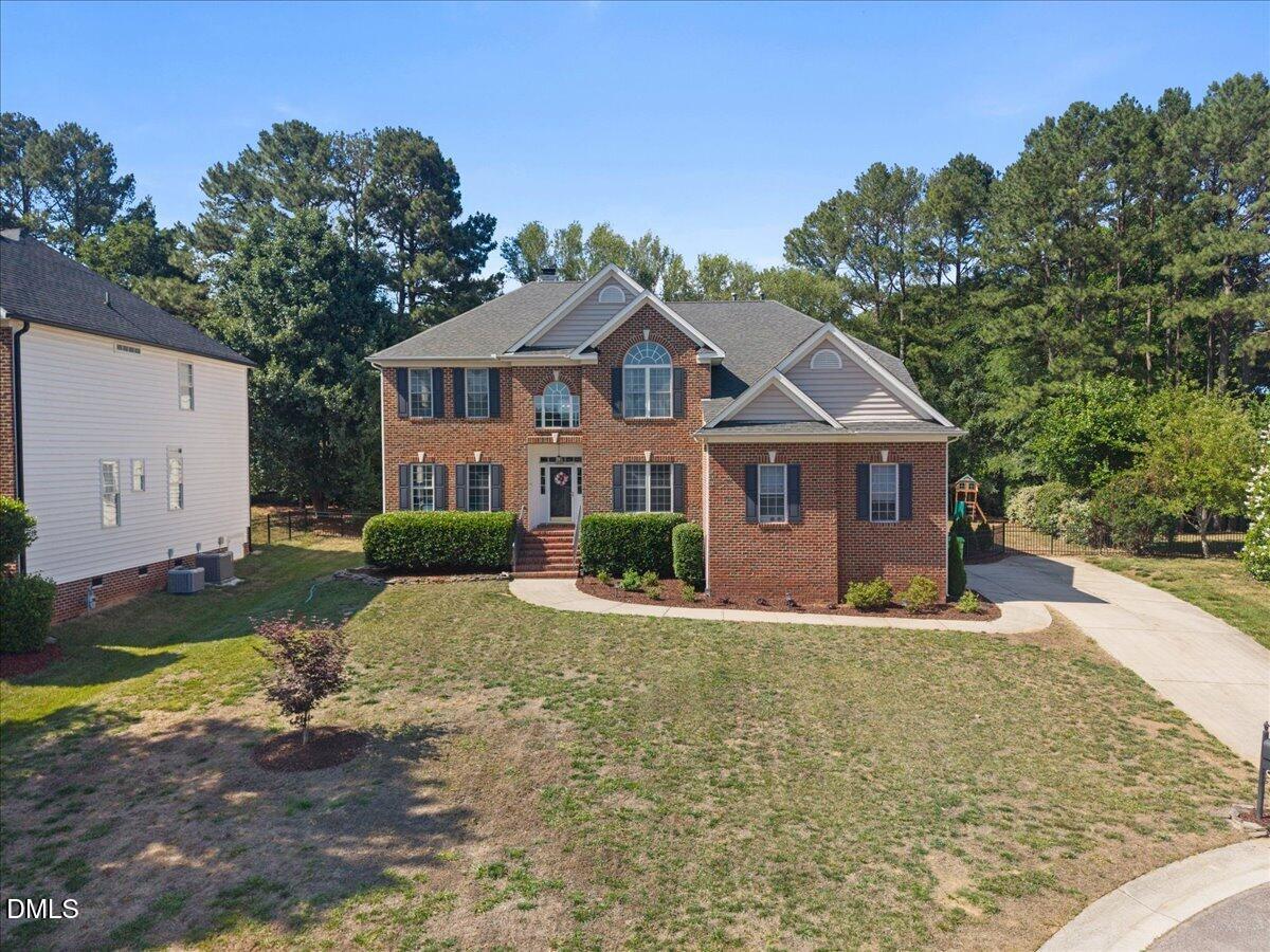2817 Crystal Oaks Lane Raleigh, NC 27614 - Photo 2 of 41