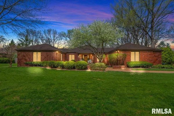 $675,000 | 2223 Cardinal Drive, Springfield, IL 62704