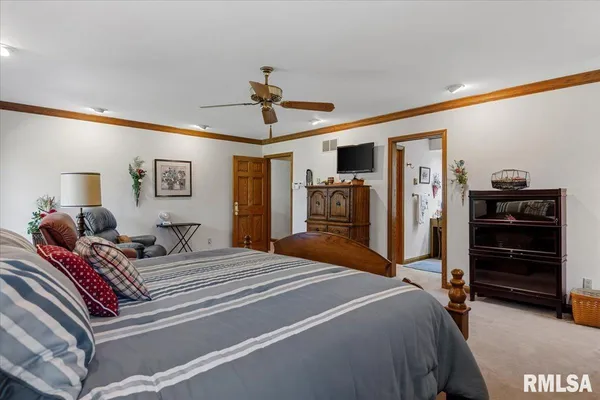 $675,000 | 2223 Cardinal Drive, Springfield, IL 62704
