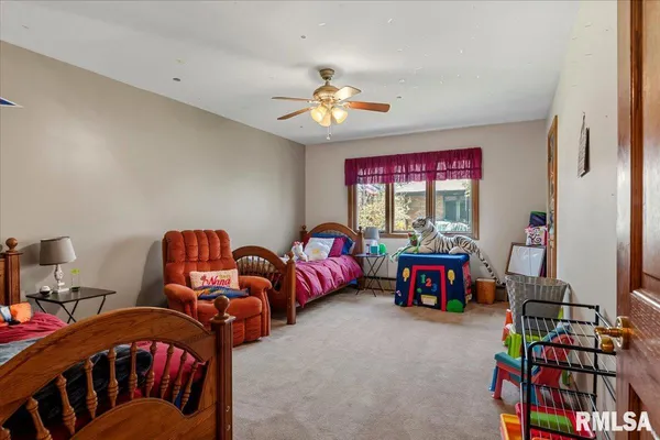 $675,000 | 2223 Cardinal Drive, Springfield, IL 62704