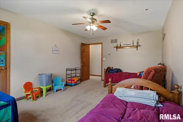 $675,000 | 2223 Cardinal Drive, Springfield, IL 62704