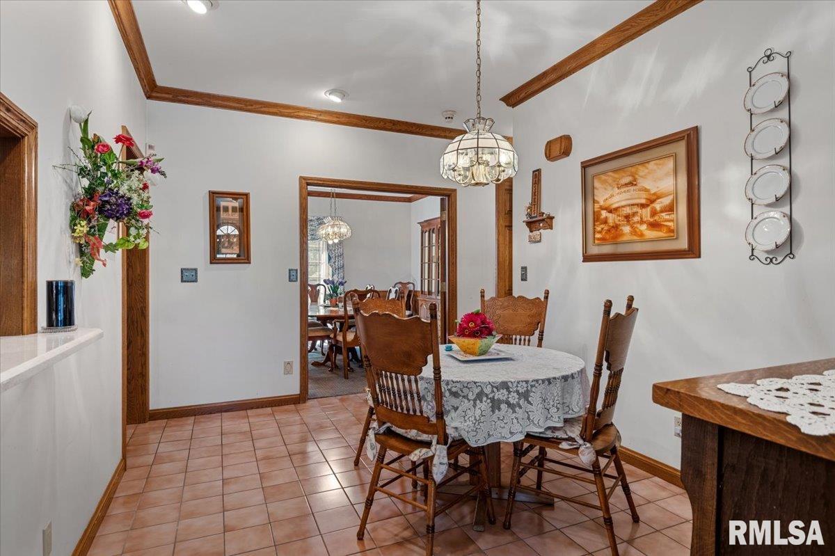 2223 Cardinal Drive Springfield, IL 62704 - Photo 34 of 92