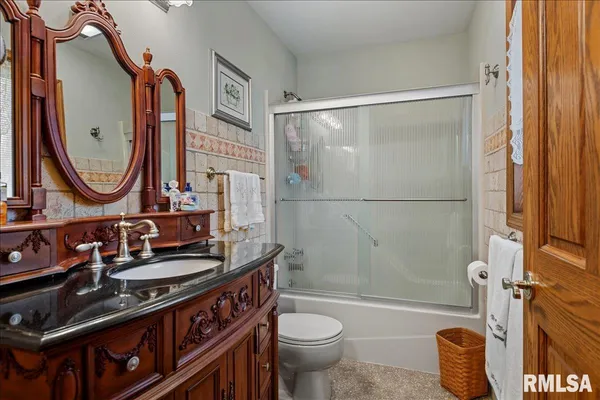 $675,000 | 2223 Cardinal Drive, Springfield, IL 62704