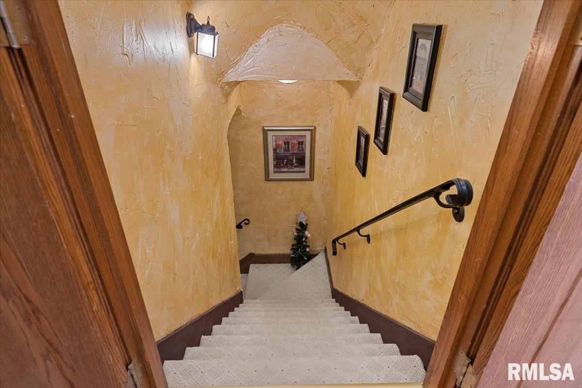 2223 Cardinal Drive Springfield, IL 62704 - Photo 39 of 92