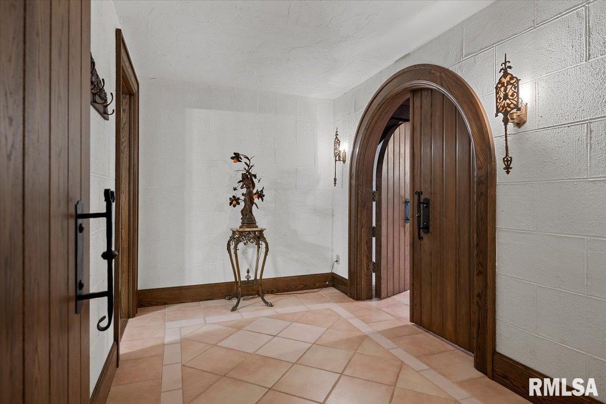 2223 Cardinal Drive Springfield, IL 62704 - Photo 47 of 92