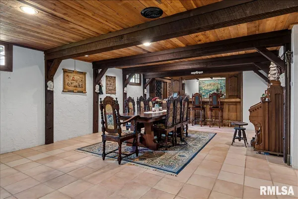 $675,000 | 2223 Cardinal Drive, Springfield, IL 62704