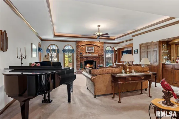 $675,000 | 2223 Cardinal Drive, Springfield, IL 62704