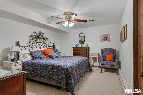$675,000 | 2223 Cardinal Drive, Springfield, IL 62704