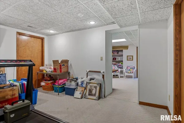 $675,000 | 2223 Cardinal Drive, Springfield, IL 62704