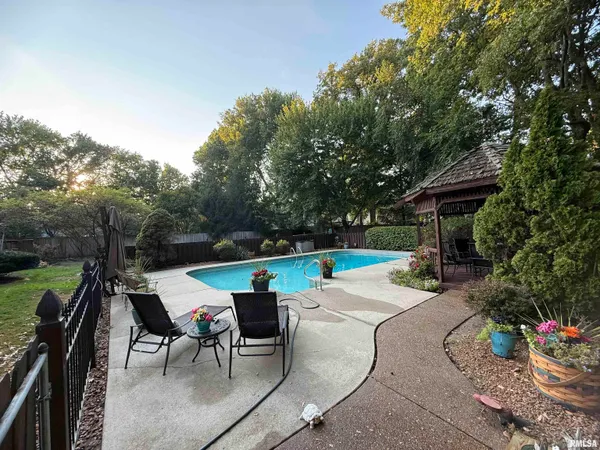 $675,000 | 2223 Cardinal Drive, Springfield, IL 62704