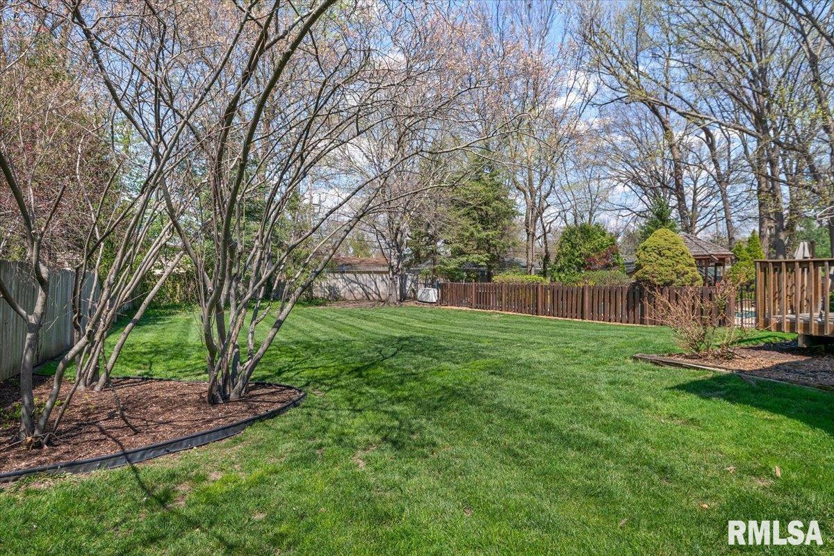 2223 Cardinal Drive Springfield, IL 62704 - Photo 78 of 92