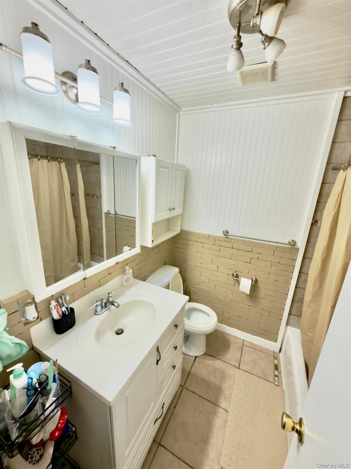 314 River Road Shirley, NY 11967 - Photo 19 of 41