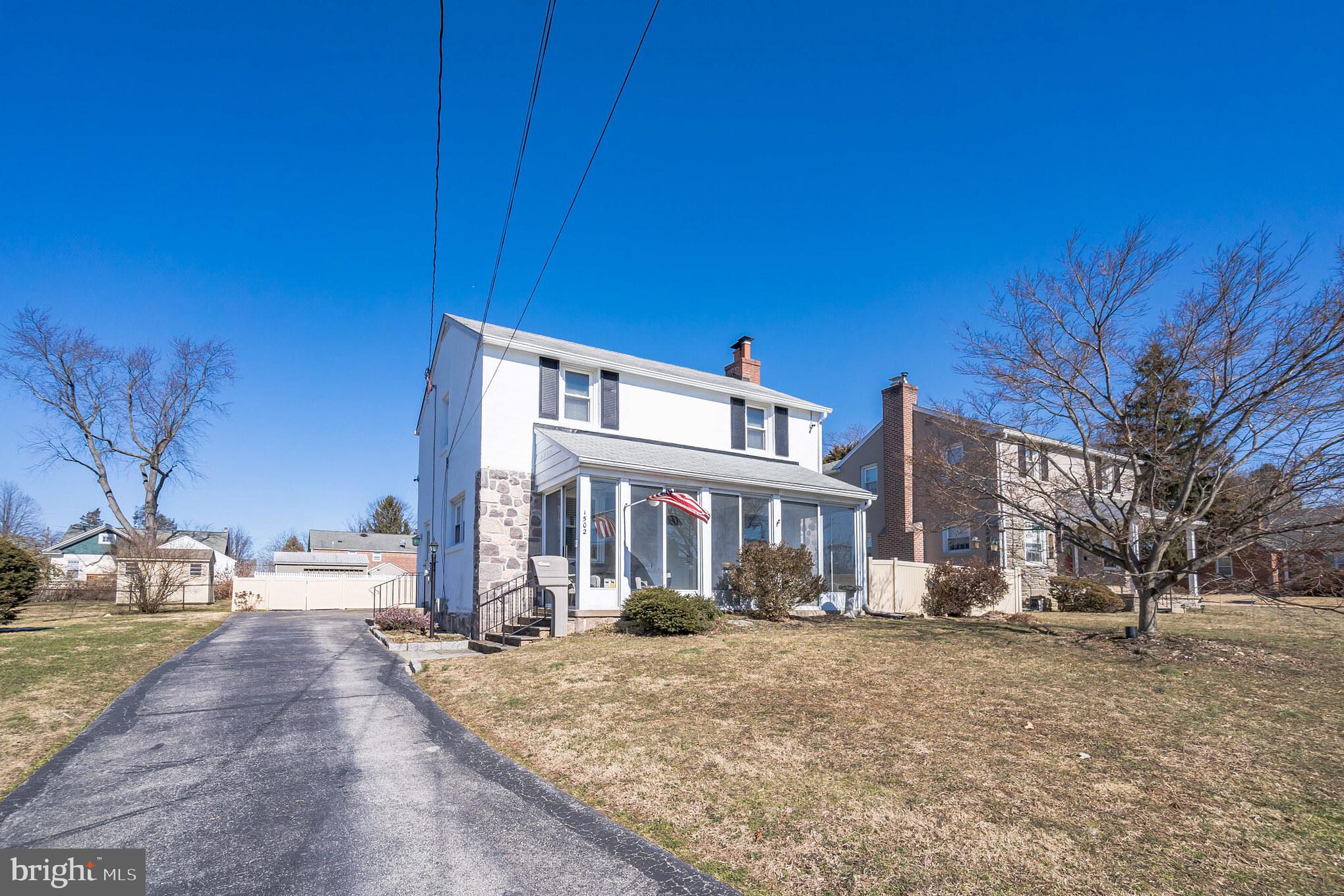 1502 Dorchester Road Havertown, PA 19083 - Photo 2 of 28 1502 Dorchester Drive