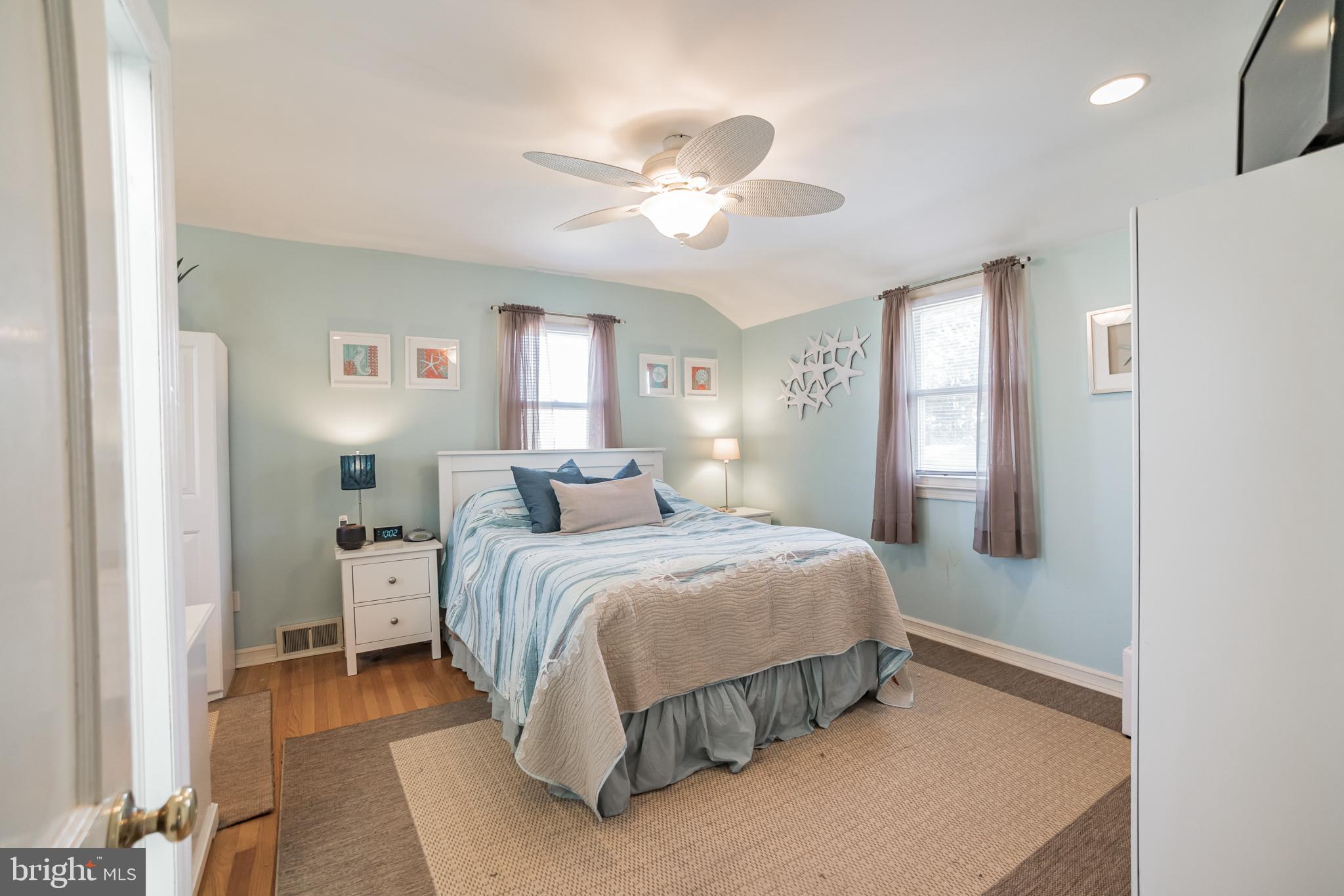 1502 Dorchester Road Havertown, PA 19083 - Photo 19 of 28 Primary Bedroom